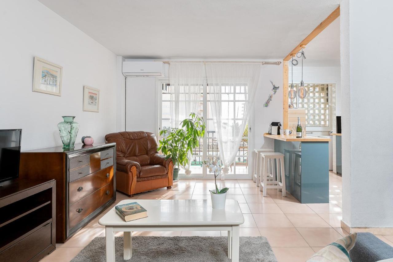 Lovely Apartment Next To The Beach Torremolinos Buitenkant foto